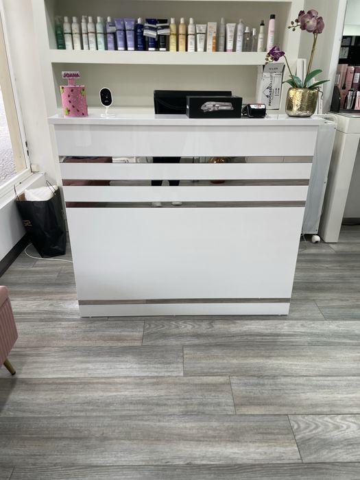 Vendo balcao novo uma semana de uso