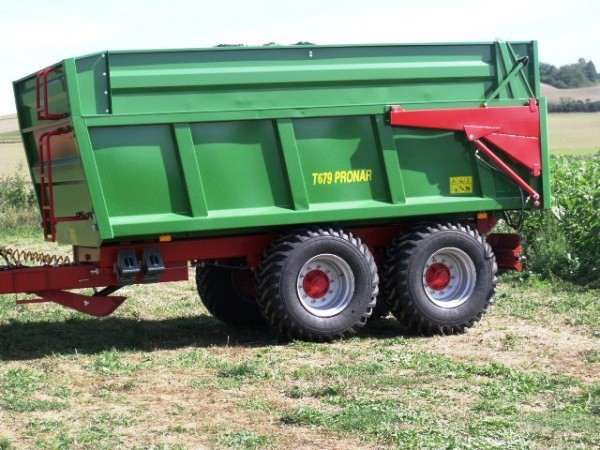 Przyczepa skorupowa PRONAR T679 12 t / 15,8 m³