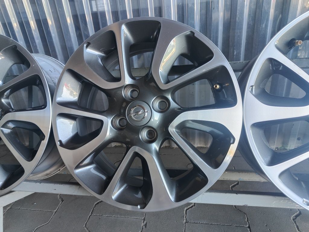 Oryginalne Felgi aluminiowe Opel 6x15'' 4x100 ET45 TMPS
