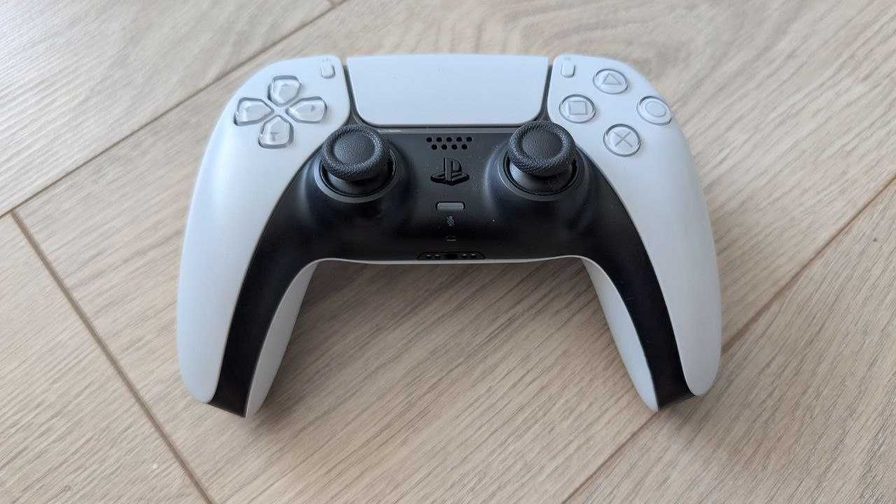 Sony Playstation 5 825GB + Dbrand панелі