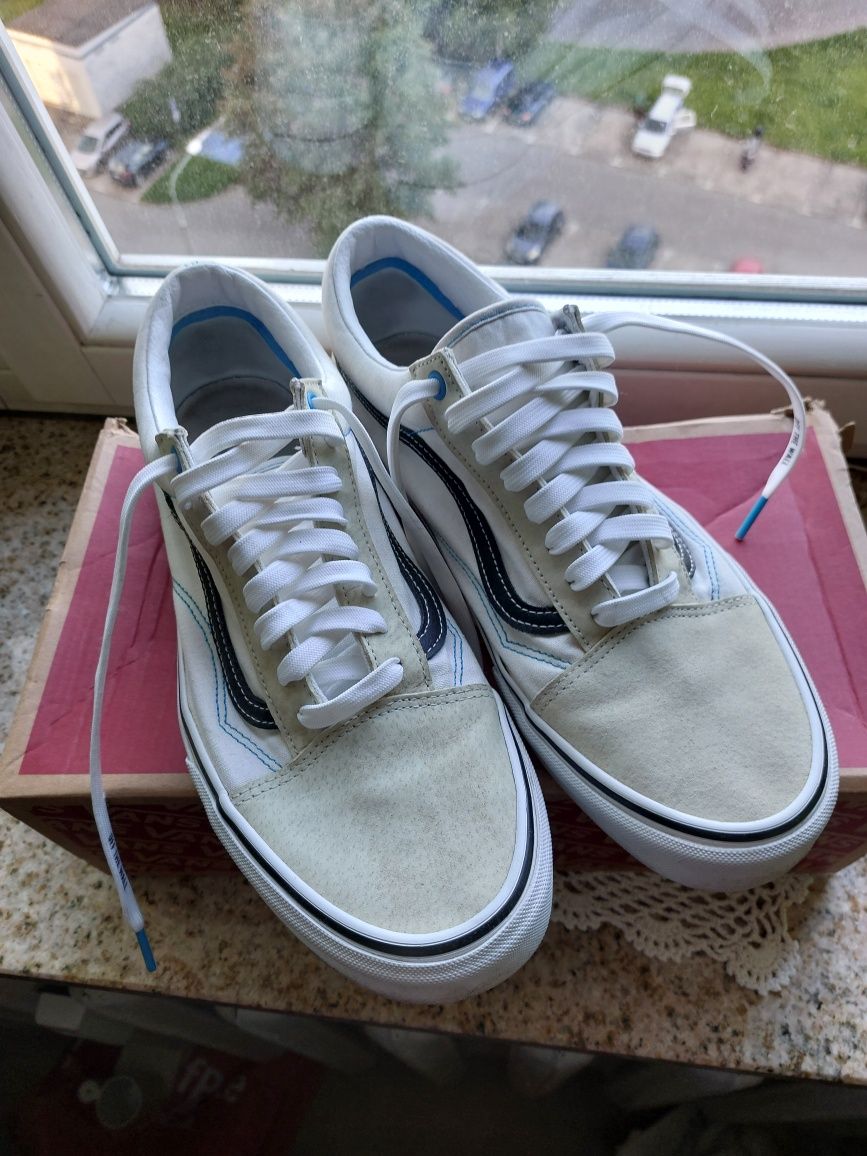 Zestaw-Trampki Vans r 45+ Gratis kalesony Climate Control r.L+Koszulka