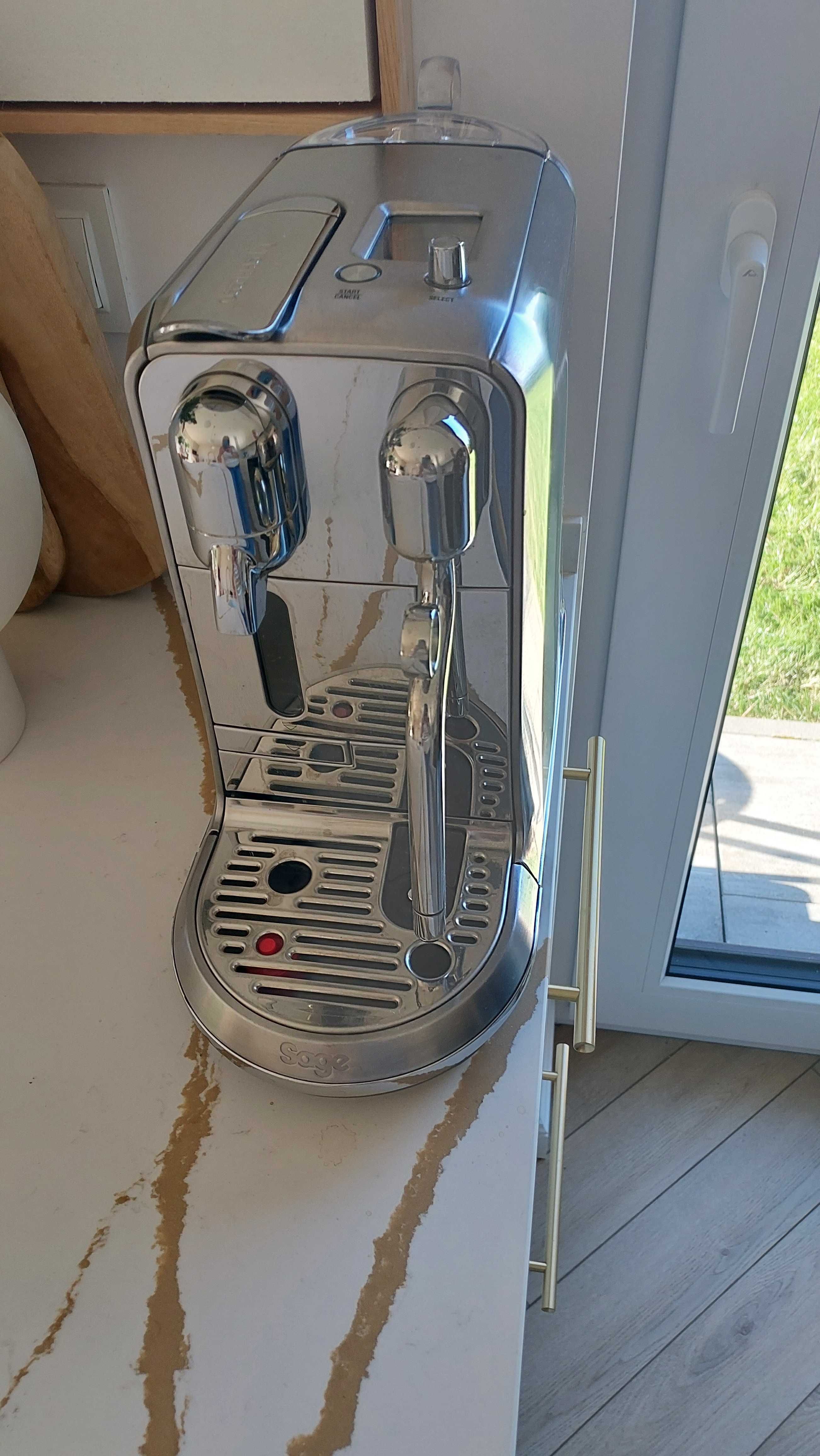 Sprzedam ekspres do kawy NESPRESSO