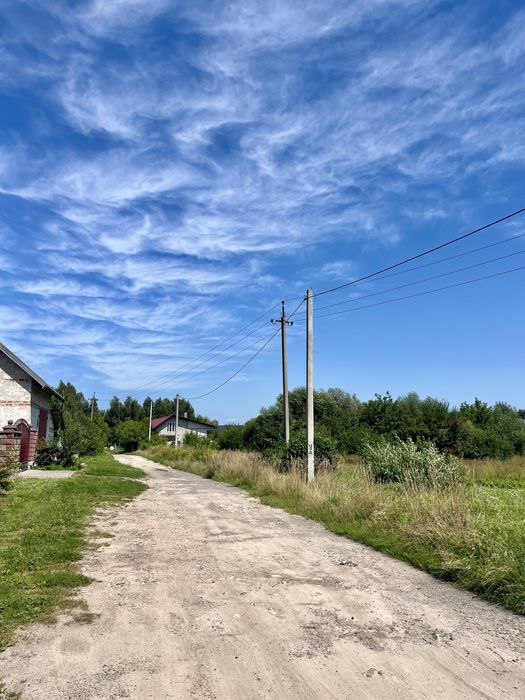 Продаж шикарної ділянки в дуже класному місці Квасилів (Ільпінь)