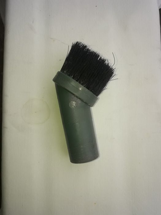 30 мм. Щетка Насадка Универсальная для Пылесоса  !