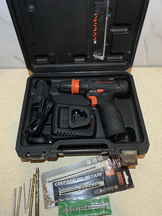 Акумуляторний дриль-шуруповерт Dnipro-m CD-123QS