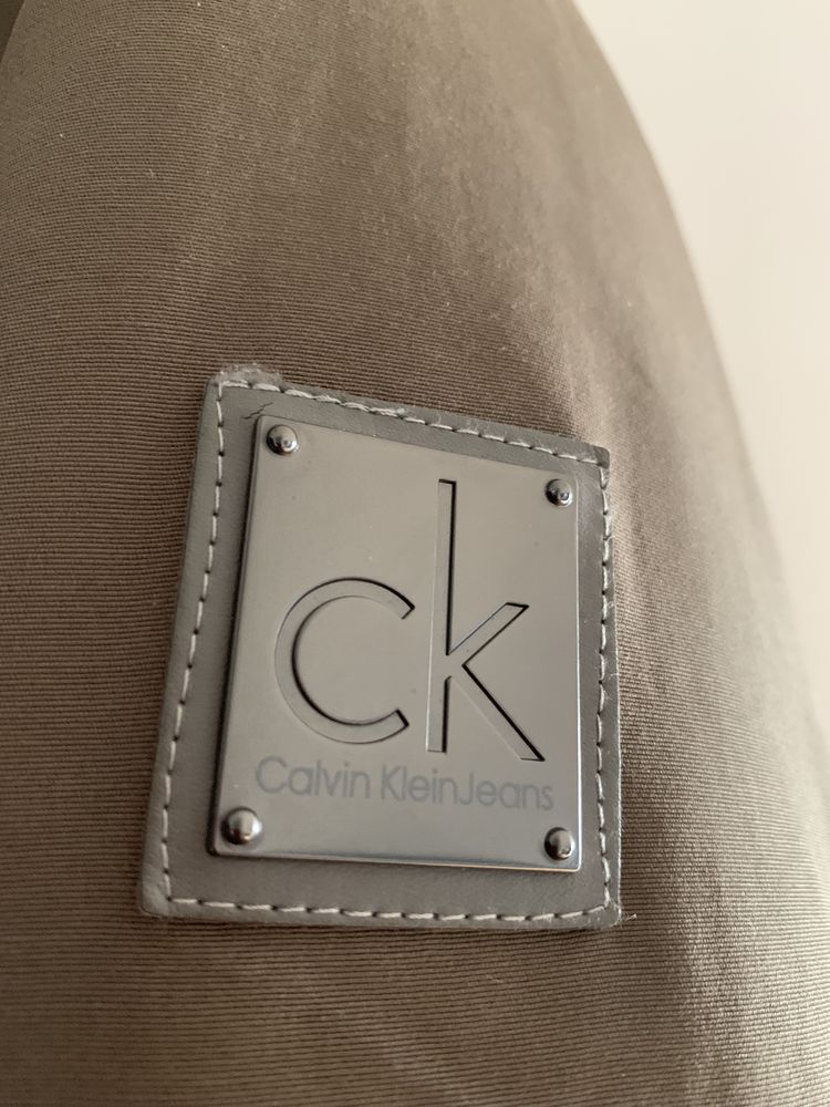 Kurka zimowa parka Calvin Klein khaki rozm M super stan