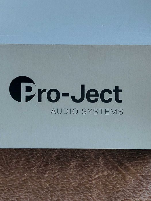 Pro-Ject _ Pre Amplificador