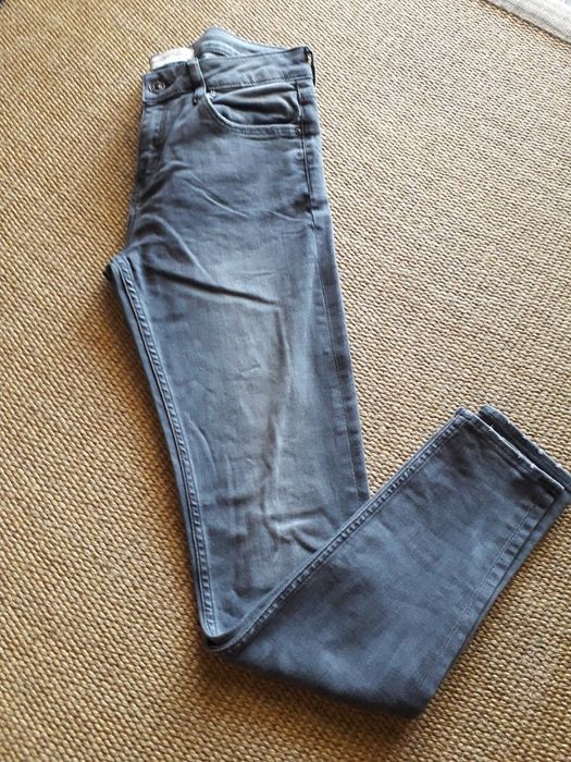 Jeans Zara | bordô e azul petróleo  Pepe Jeans