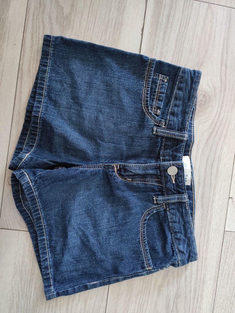 Krótkie jeansowe spodenki 10 lat