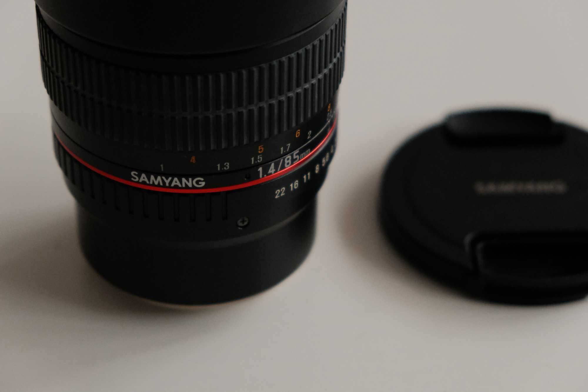 Obiektyw Samyang 85 mm F 1.4 - mocowanie Fuji X - ZADBANY CZYSTY