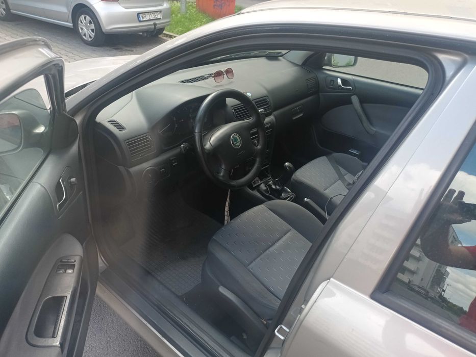 Skoda octawia 1.6 B.G.