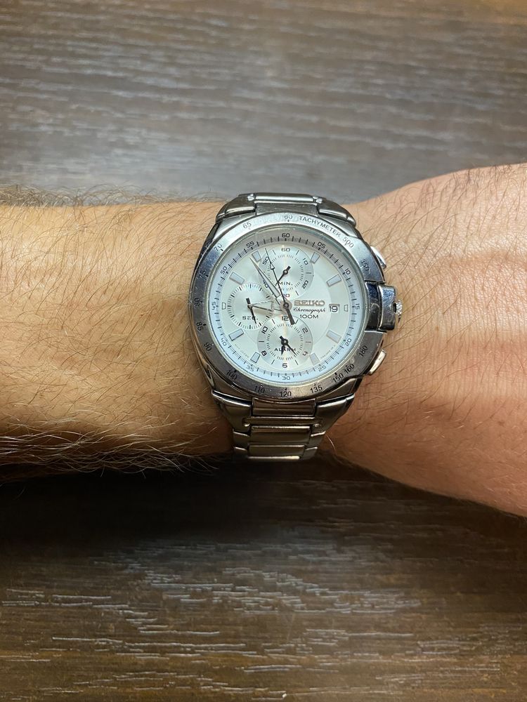 Seiko chronograph 100 m