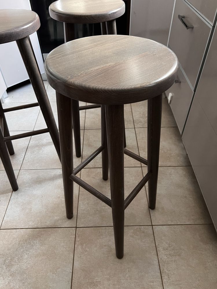 Taboret barowy hoker drewniany szary