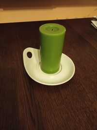 Świeczka Ikea zielona z podstawkiem ceramicznym białym