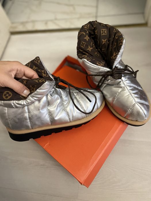 Дутіки сапоги уггі Louis vuitton срібло