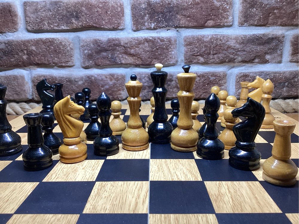 Шахматы турнирные + шашки карболит нарды доска 50х50