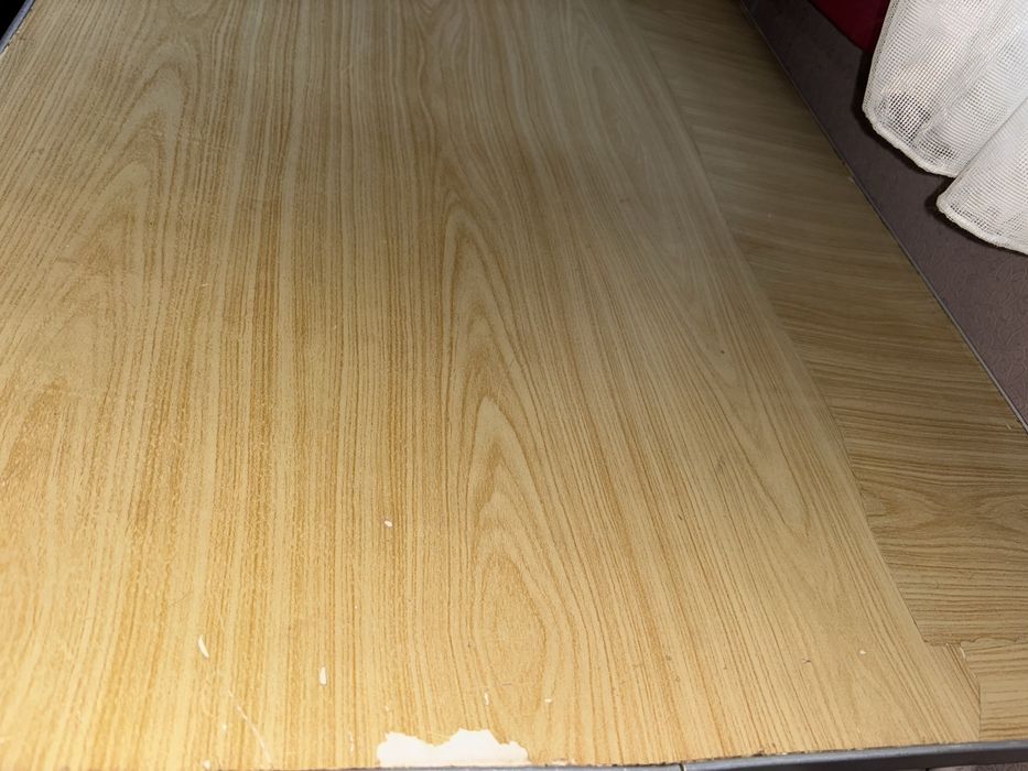 Подарую обідній стіл. Хортицький рн