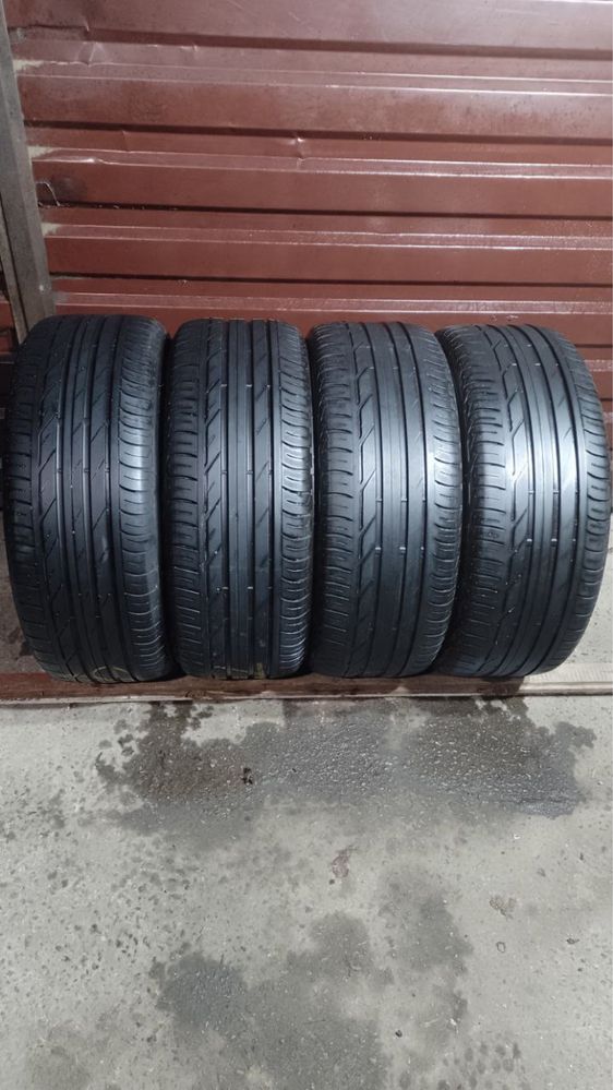 Резина Шини 225 50 R18 Bridgestone Turanza T001