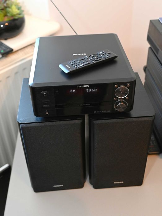 mini wieża Philips MCD712, pilot, kolumny, idealny stan wizualny