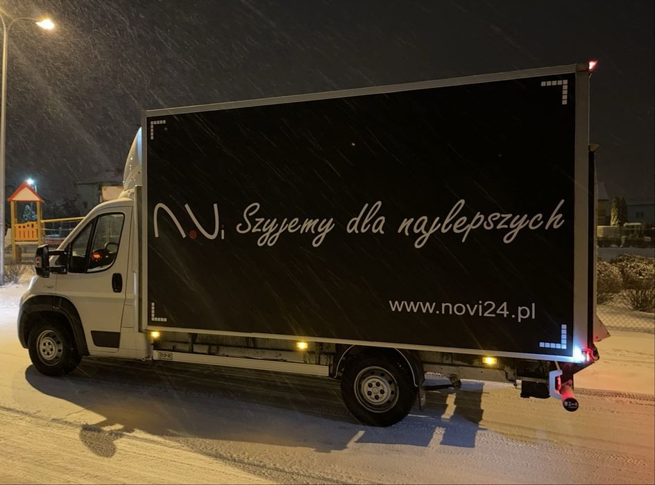 Transport/Przeprowadzki/Przewóz rzeczy Auto z windą