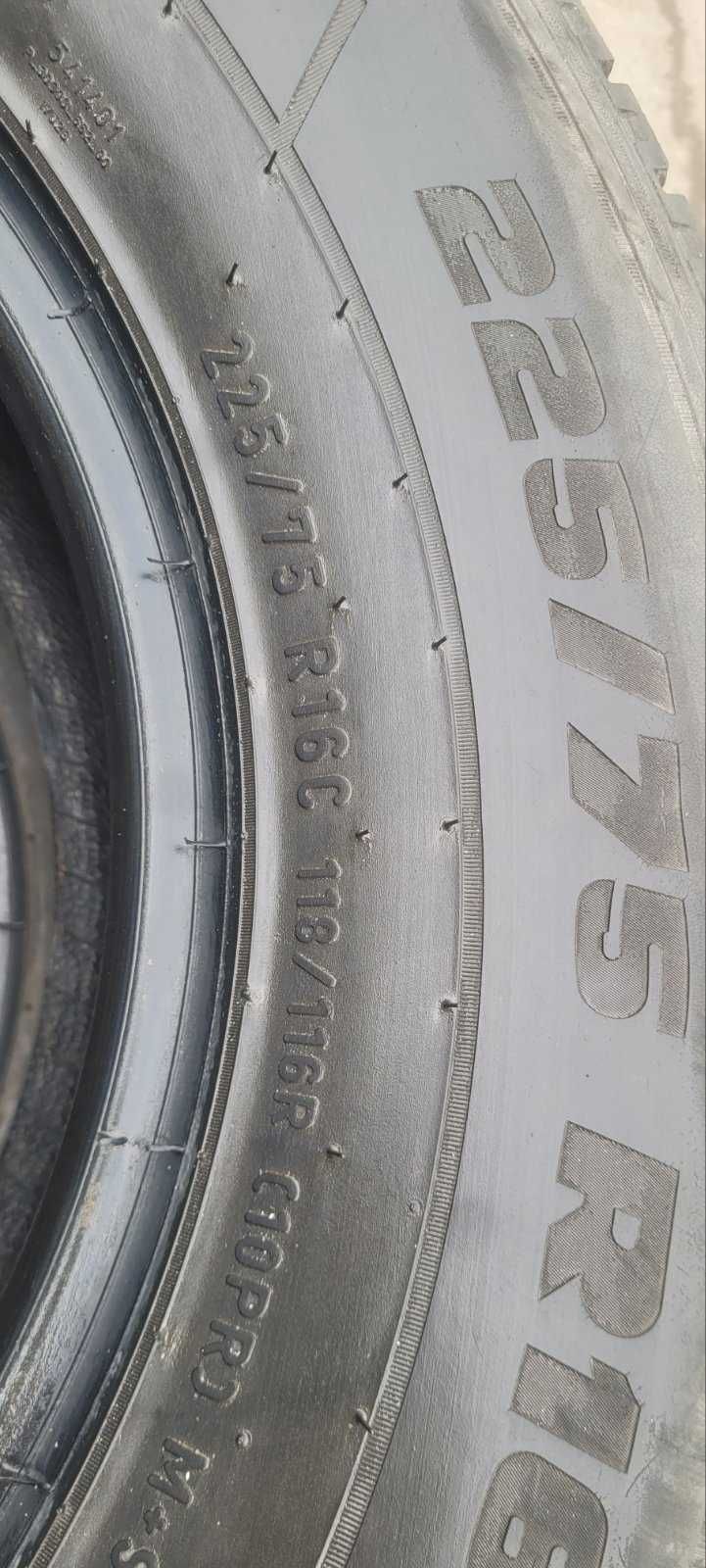 GoAuto Шини Pirelli Carrier 225 75 r16c Рік:40/17 4мм Турція