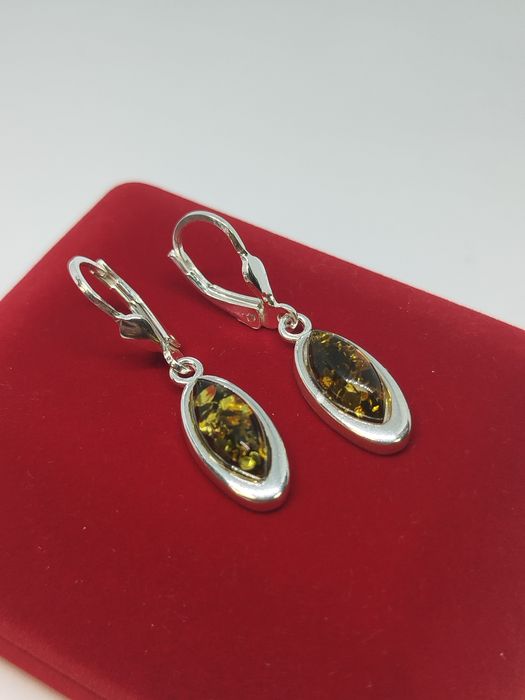 Srebrne kolczyki z zielonym bursztynem, srebro próby 925