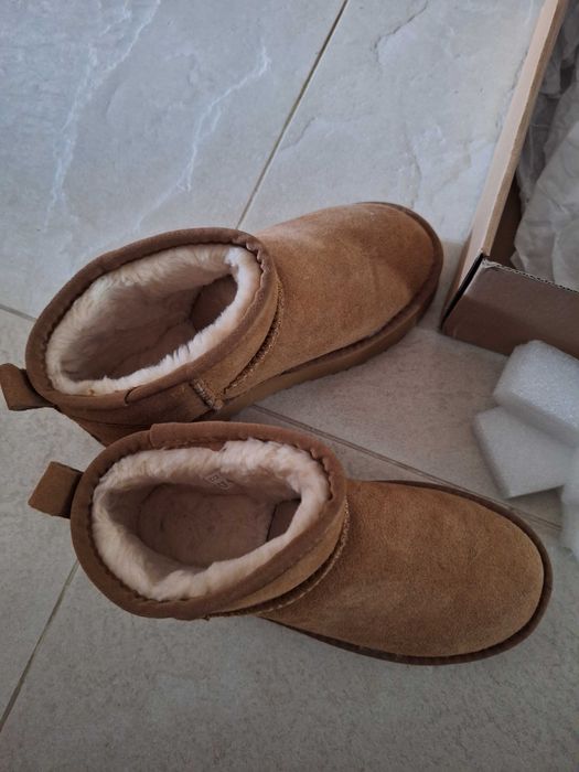 UGG platform mini. 38