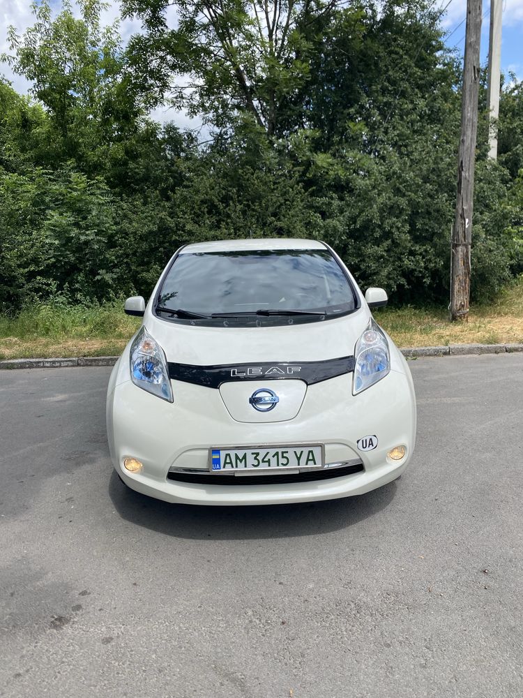Nissan Leaf 2013 рестайлінг