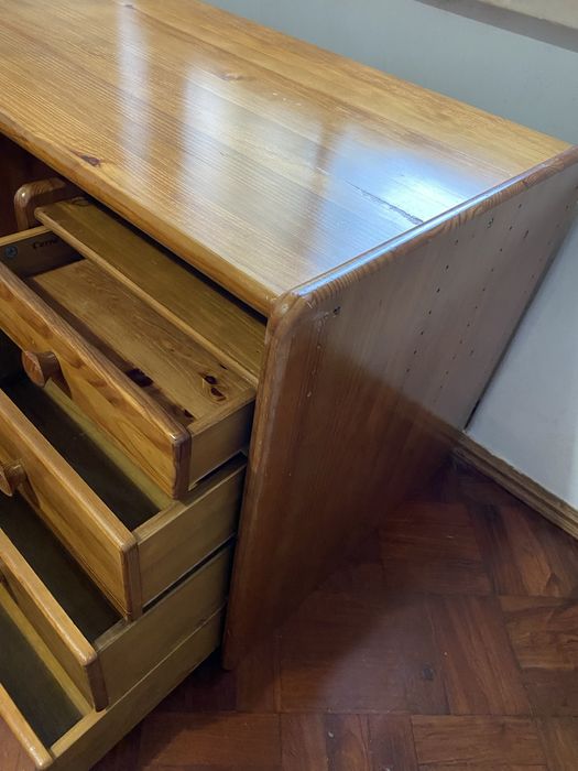 Secretaria madeira macica Cerne em optimo estado