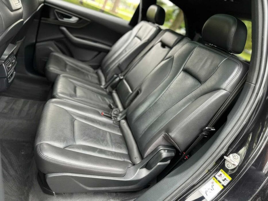 Audi Q7 quattro Premium Plus      2017