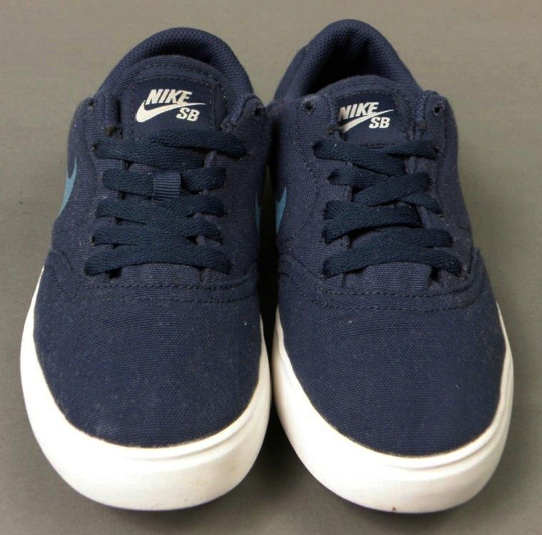 NIKE SB rozmiar 38 (wkładka 24 cm)