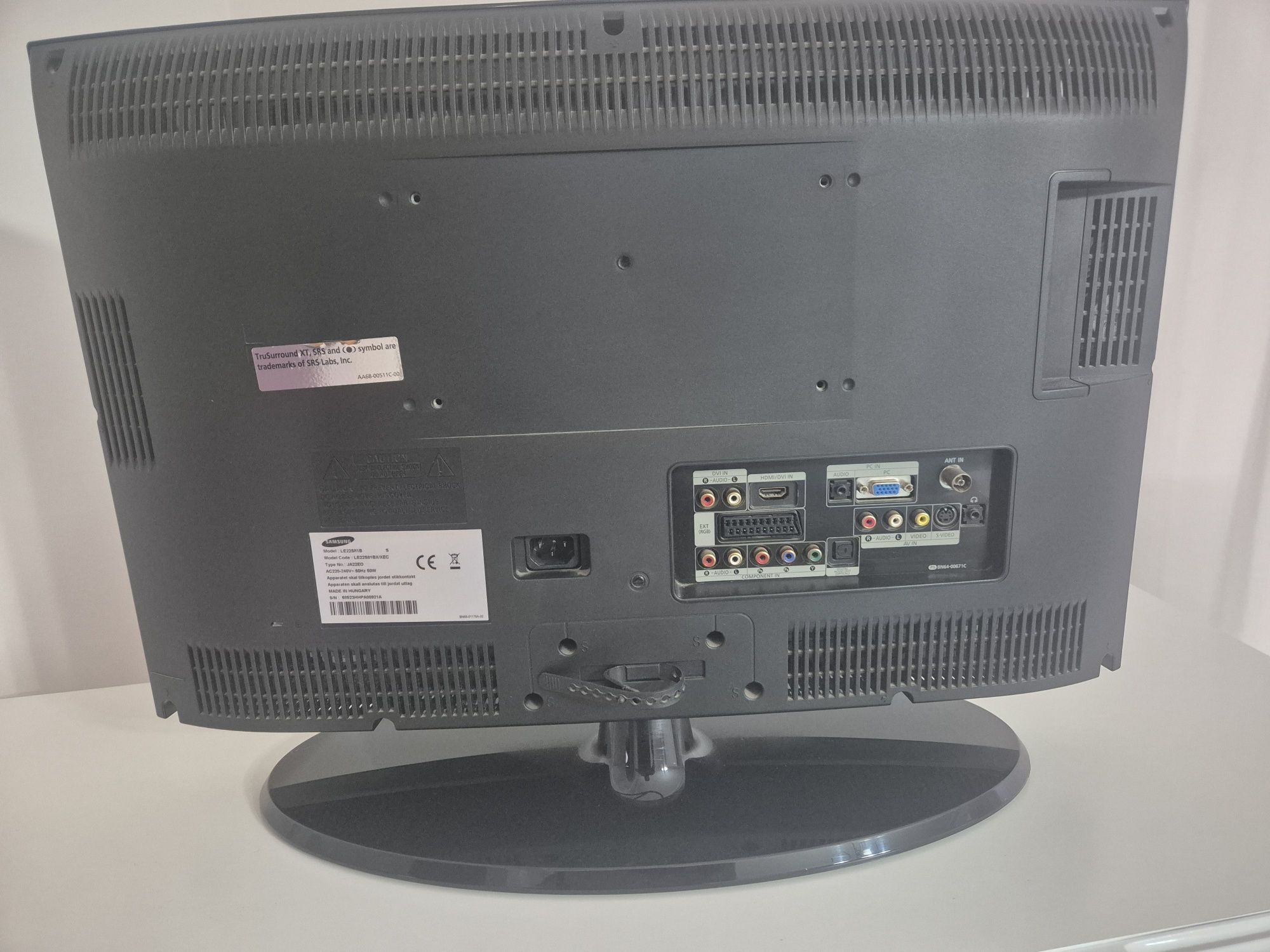 Telewizor samsung 22 całe