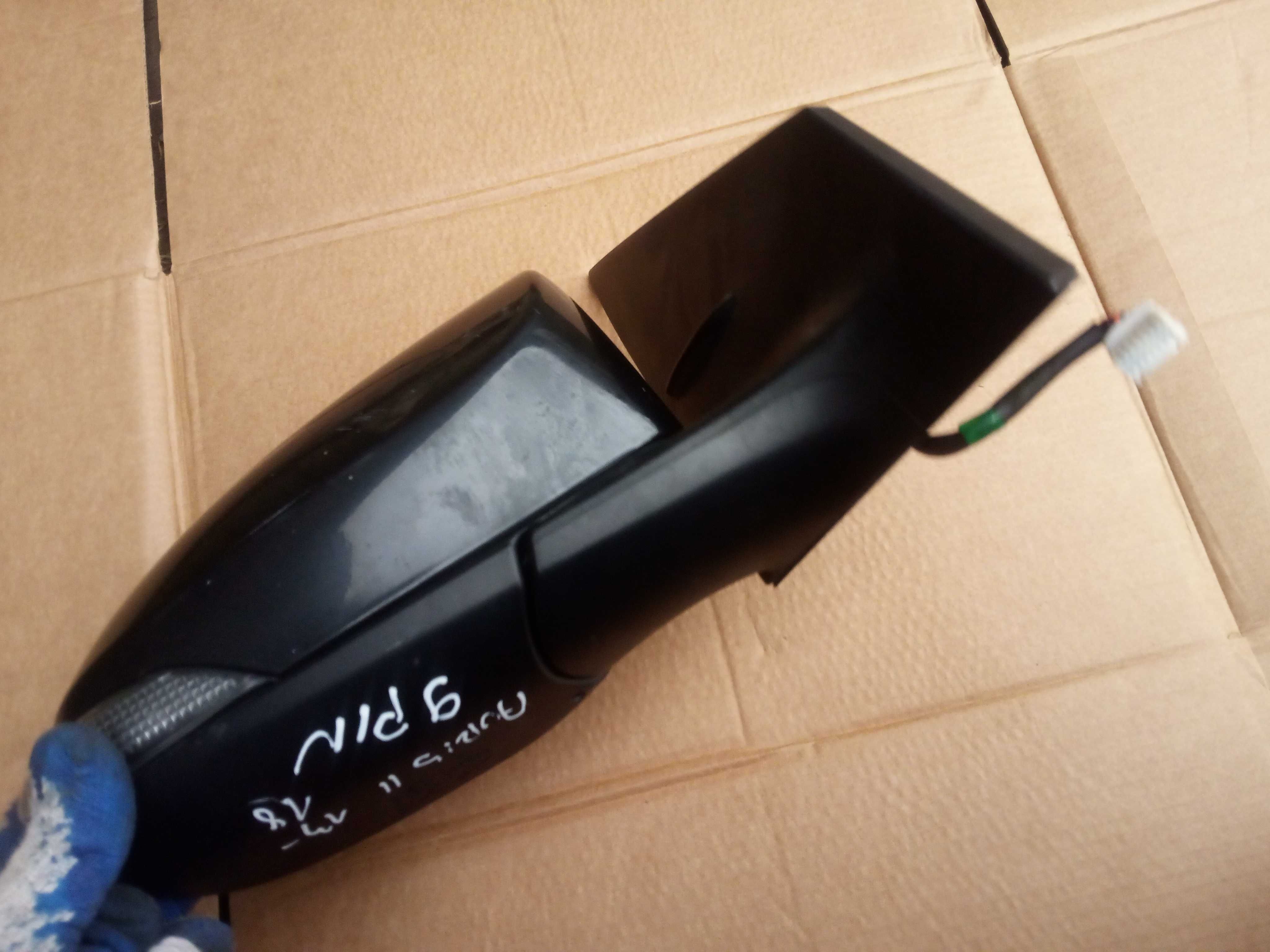 AURIS II 13-18 lusterko prawe europa 9 pin składane elektrycznie