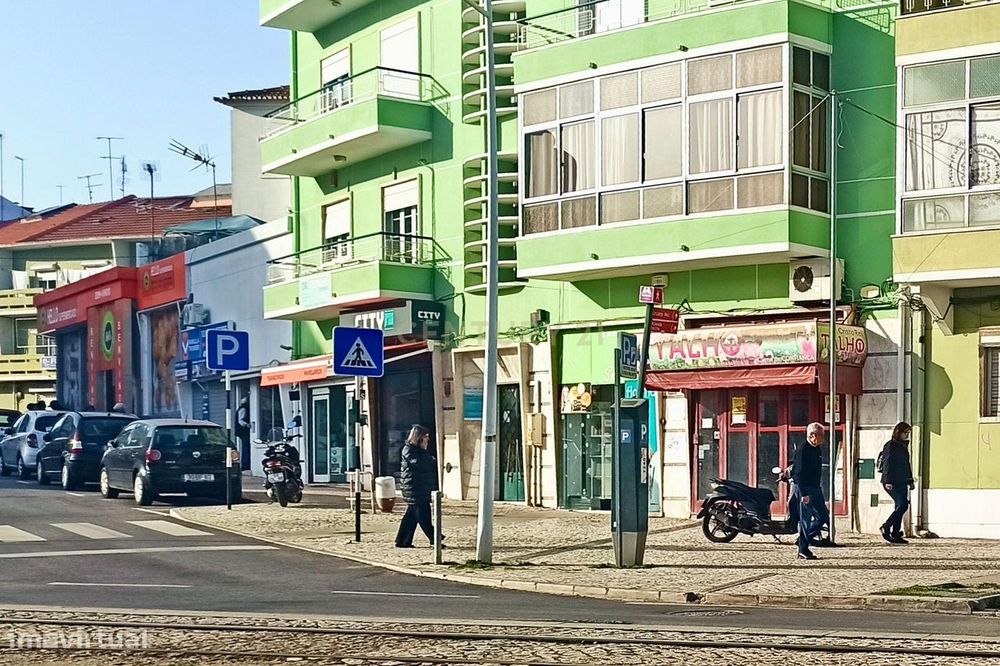 Loja para Arrendamento no Centro de Almada