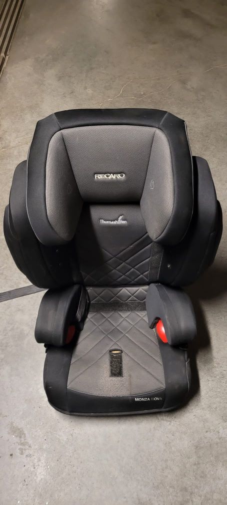 Fotelik samochodowy Recaro Monza Nova