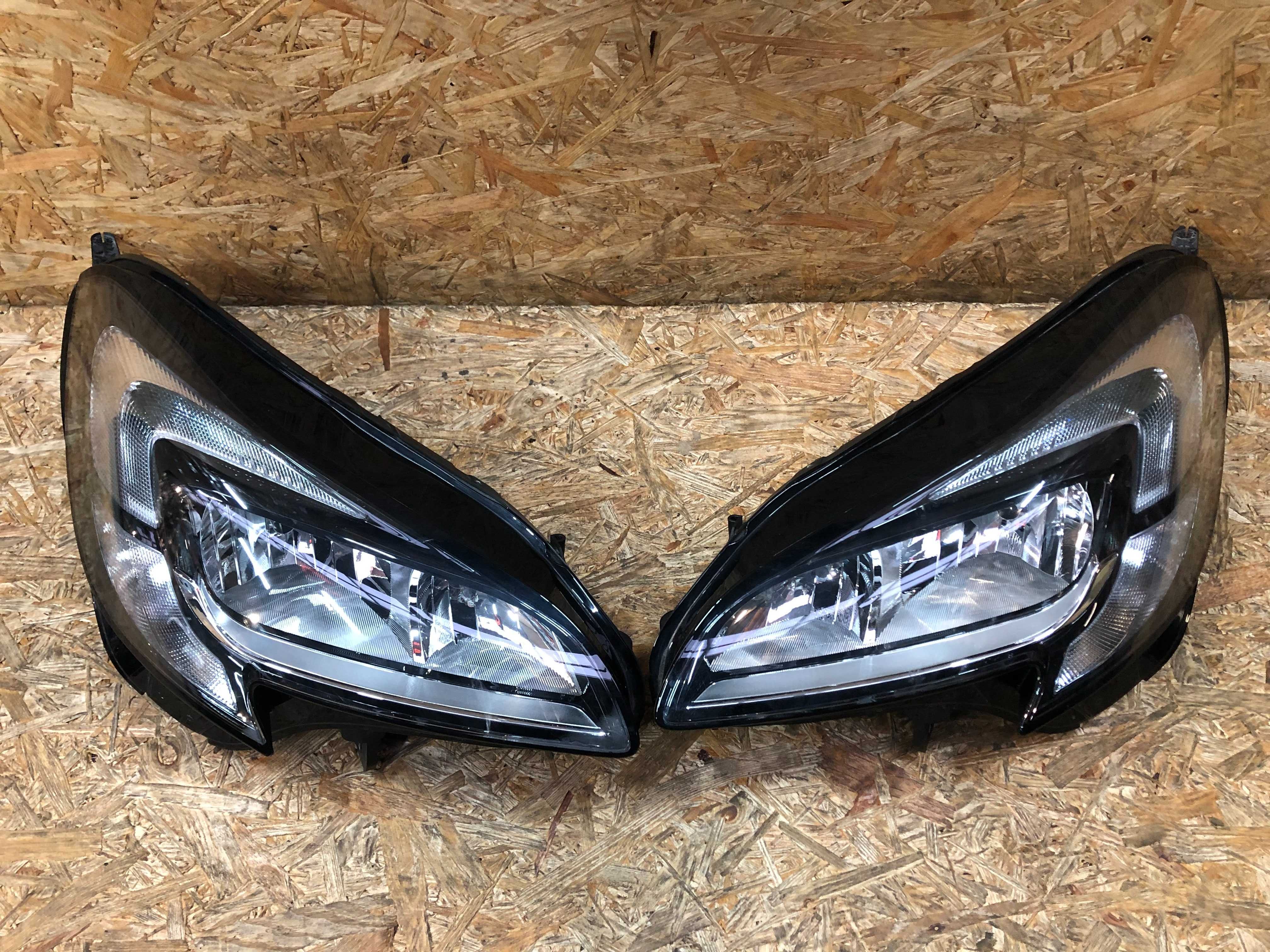 Lampa/reflektor przedni lewy prawy Opel Corsa E