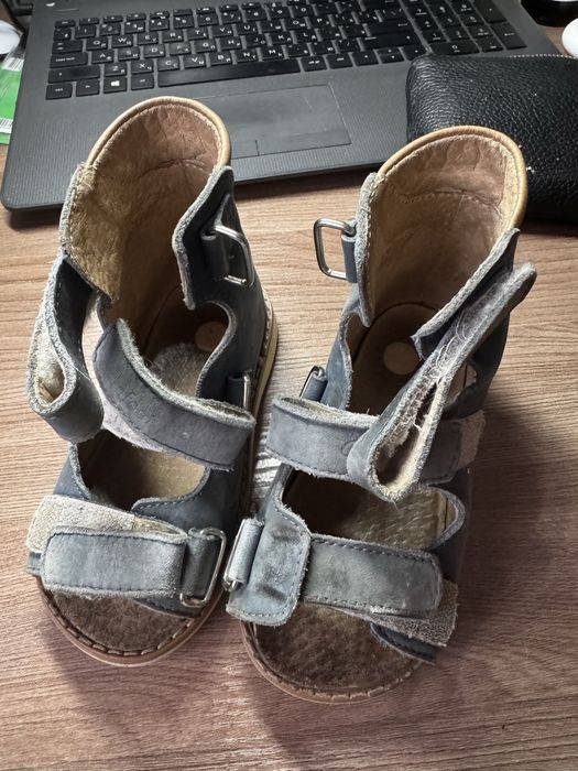 Антиварусні босоніжки