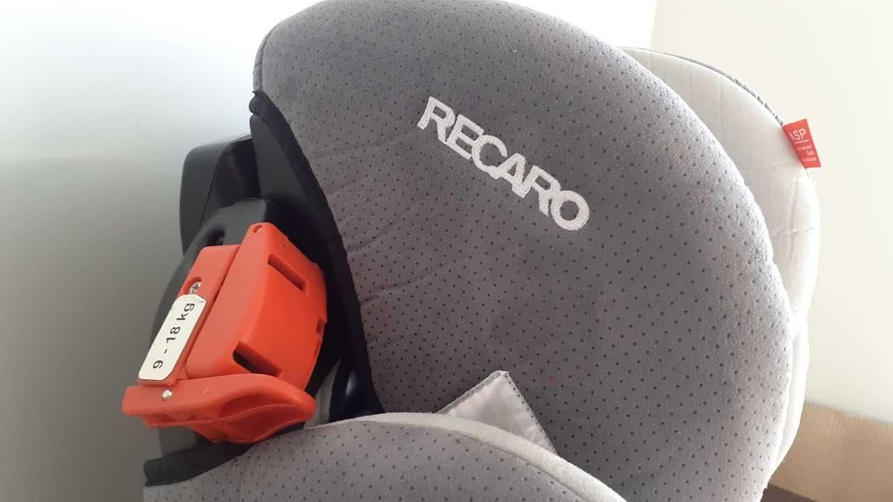 Дитяче автокрісло "RECARO Young Sport"