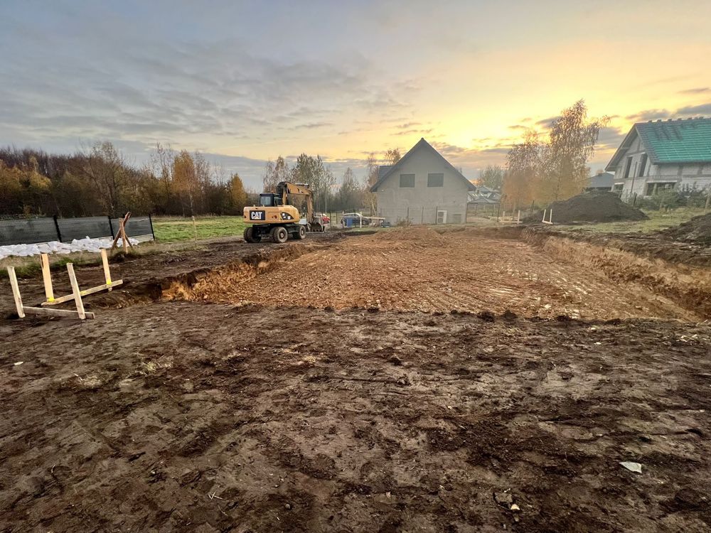 Koparka Obrotwa Piasek Wywoz Ziemi Kamien Przekrusz betonowy dolomito