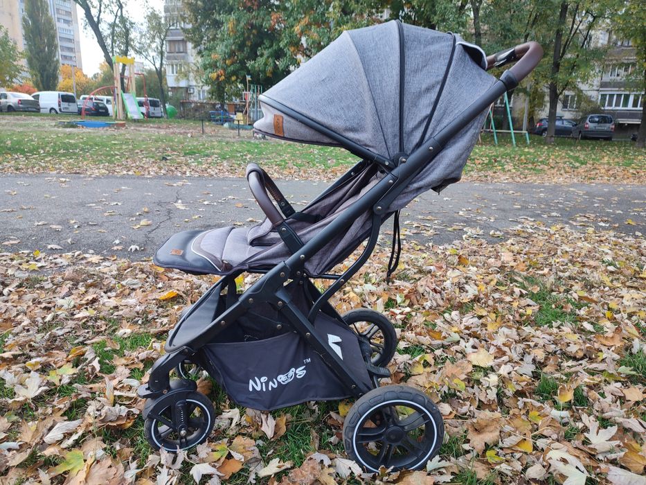 Прогулянкова коляска Ninos Nava, Black, чорний