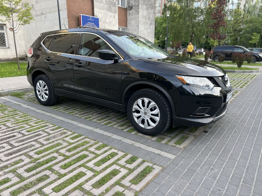 Nissan Rogue AWD 2.5 автомат 2016