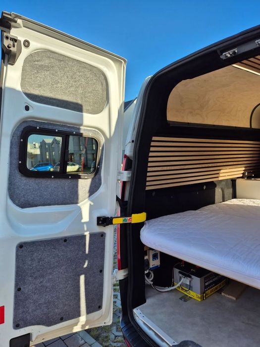 Ford Transit Custom L2H2  Mały Kamper Ford Custom