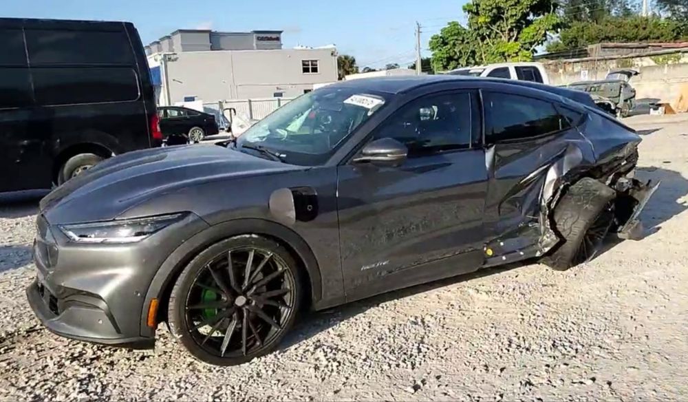 Ford Mustang mach-e select + кузов  та багато іншого