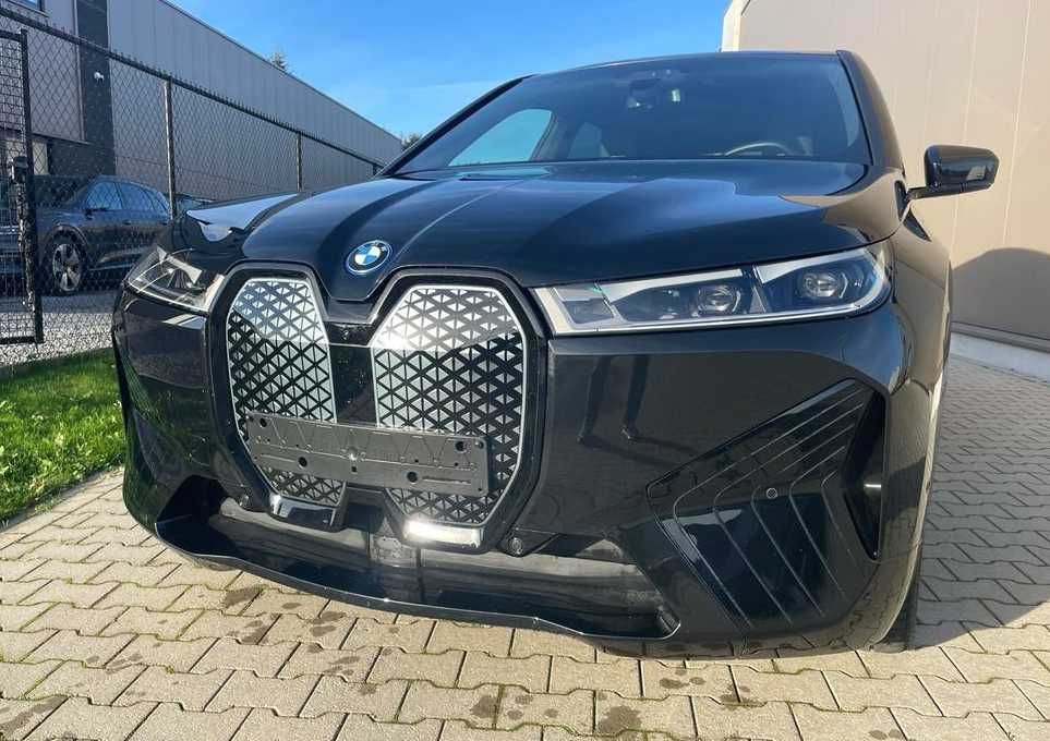 Бампер передний зад. BMW iX, i7 запчасти б/у