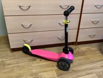 Самокат триколісний дитячий OXELO B100 рожевий