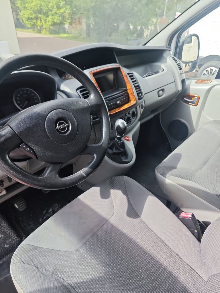 Opel VIVARO 2014 zadbany