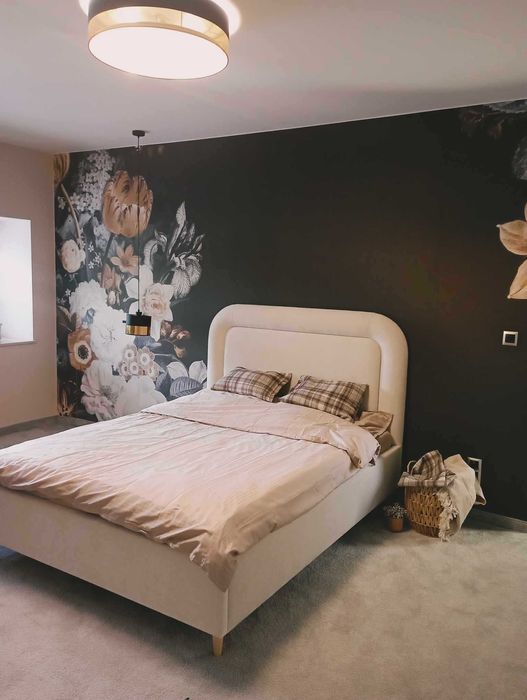 Łóżko tapicerowane na wymiar półokrągłe baranek boucle producent