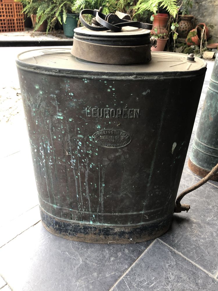 Maquinas de sulfatar antigas em cobre