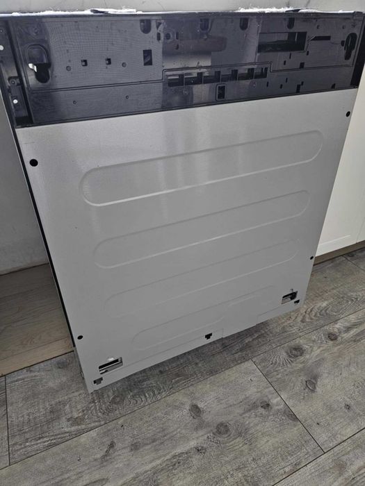 Zmywarka Samsung dw60k8550bb szerokość 60cm pod zabudowę, mała usterka