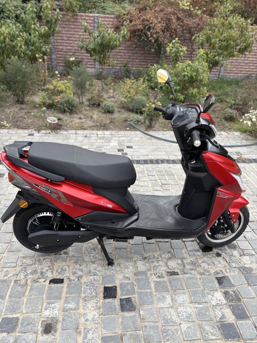 Електроскутер Forte Leon 2.5kW